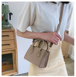 韓國熱賣 夏季新款 簡潔率性PU合成皮革百搭手挽／肩背（兩用袋）／小方包